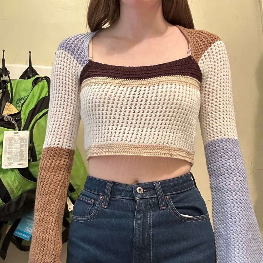 Colorblock Knit Cropped Top